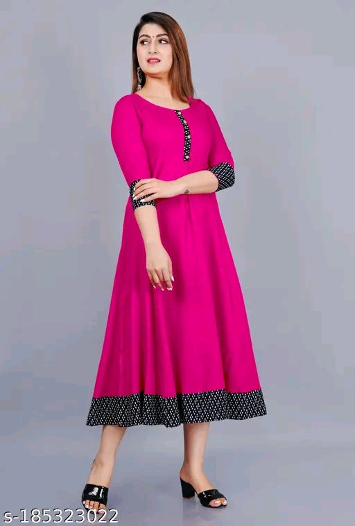 Trendy Women's Solid Printed Round Flared Kurtis