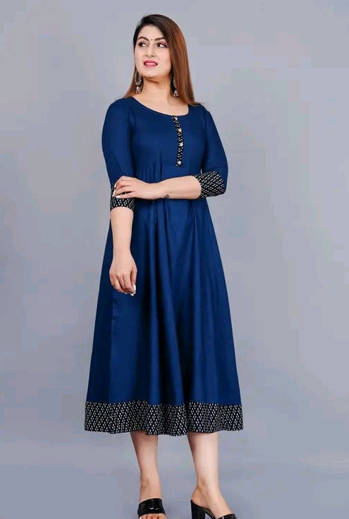 Trendy Women's Solid Printed Round Flared Kurtis