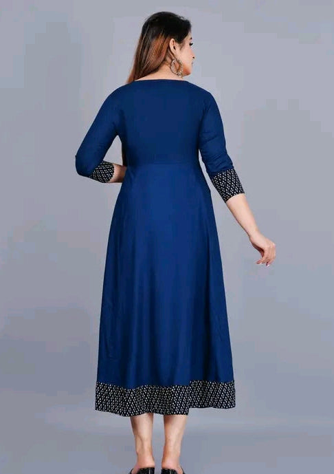Trendy Women's Solid Printed Round Flared Kurtis